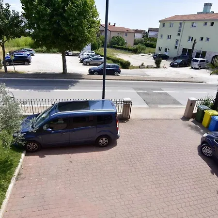 Studio-apartment In Der Naehe Des Zentrums Von Apartment Umag